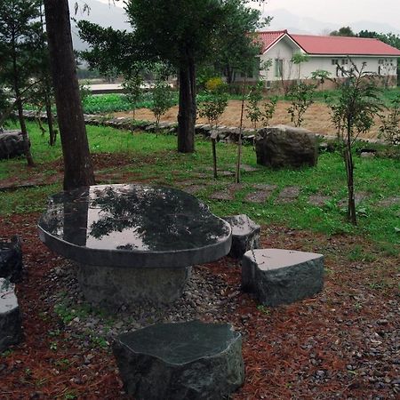 Ferienwohnung Mian-Nao Education Leisure Farm Tianfu Exterior foto